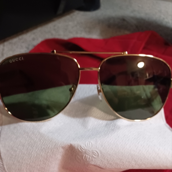 PRADA LINEA ROSSA - Picture 3 of 9